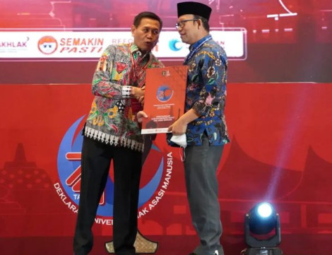 Pemerintah Kabupaten Banyumas berhasil meraih penghargaan Kabupaten Peduli HAM